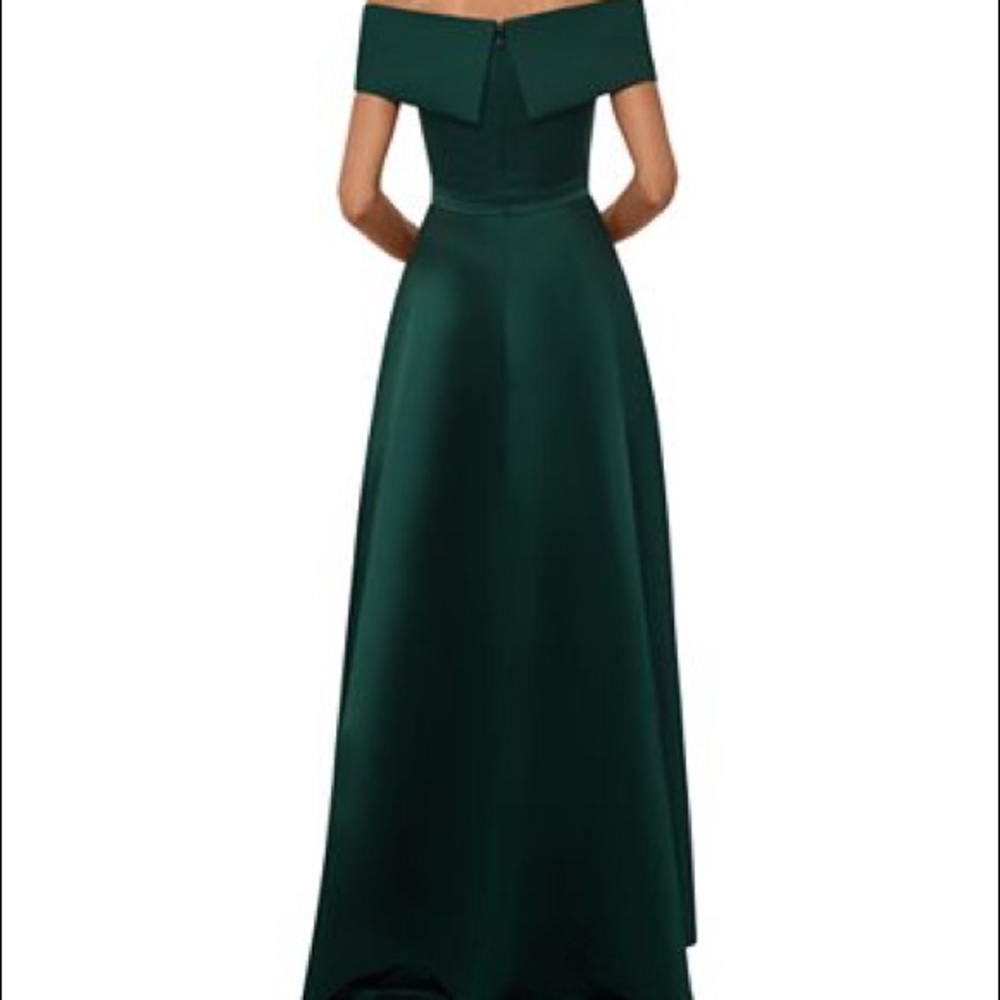 Glamorous Formal / Gala / Bridesmaid / Prom Gown - Picture 4 of 5